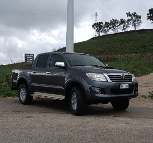 TOYOTA HILUX 3000