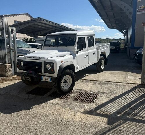 LAND ROVER DEFENDER 130