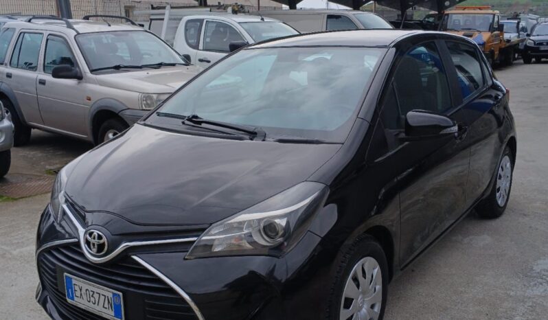 TOYOTA YARIS DEL 2015