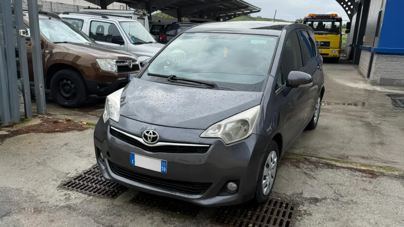 Toyota Yaris Verso