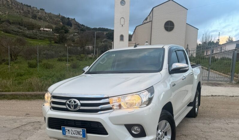 TOYOTA HILUX 2017